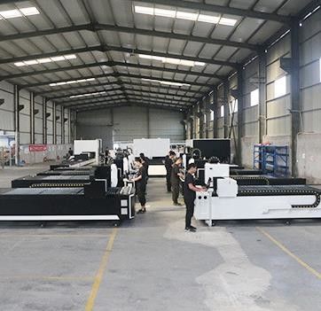 Good price High-Power Metal Sheet Stainless Steel Laser Cutting Machine with Precision Servo System online