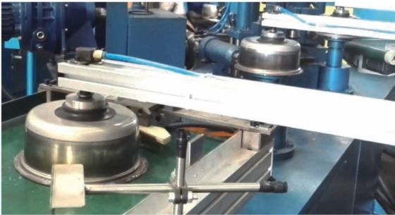 High efficiency Automatic Feeding Mani pulato For Metal Ware Automated transport product