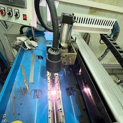 Robust Stainless Steel Panel Welding Machine for Commercial Handmade Sink Utilizing MIG Welding Technique