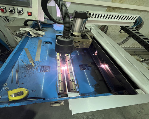 Advanced Metal Panel Stainless Steel Precision Straight Seam Welding Machine for Various Material Thicknesses